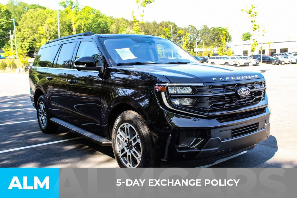 Used 2025 Ford Expedition Max Active AWD/4WD image 4