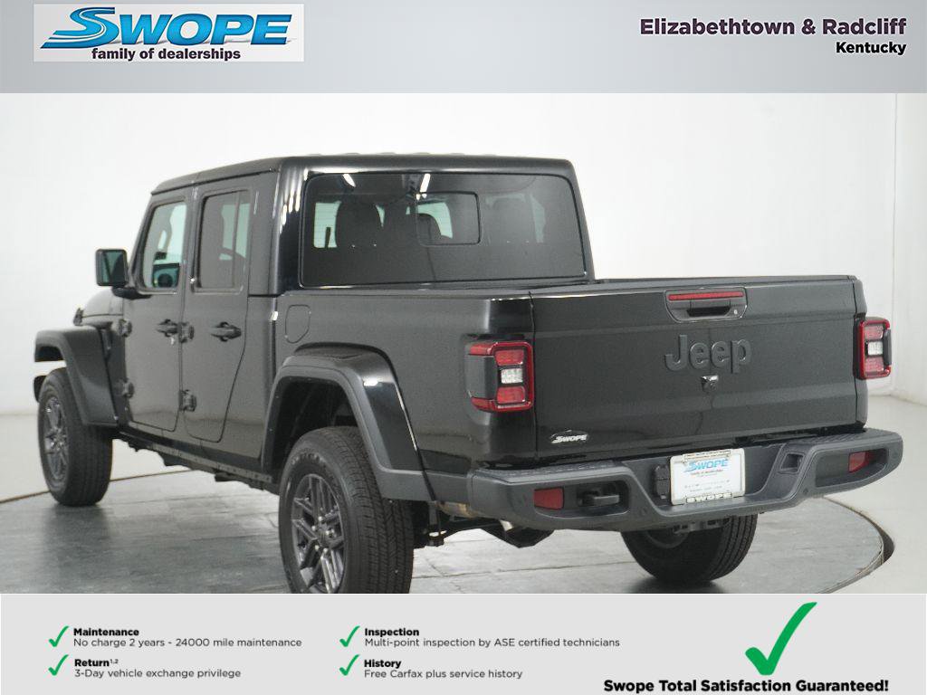 New 2025 Jeep Gladiator Sport image 5
