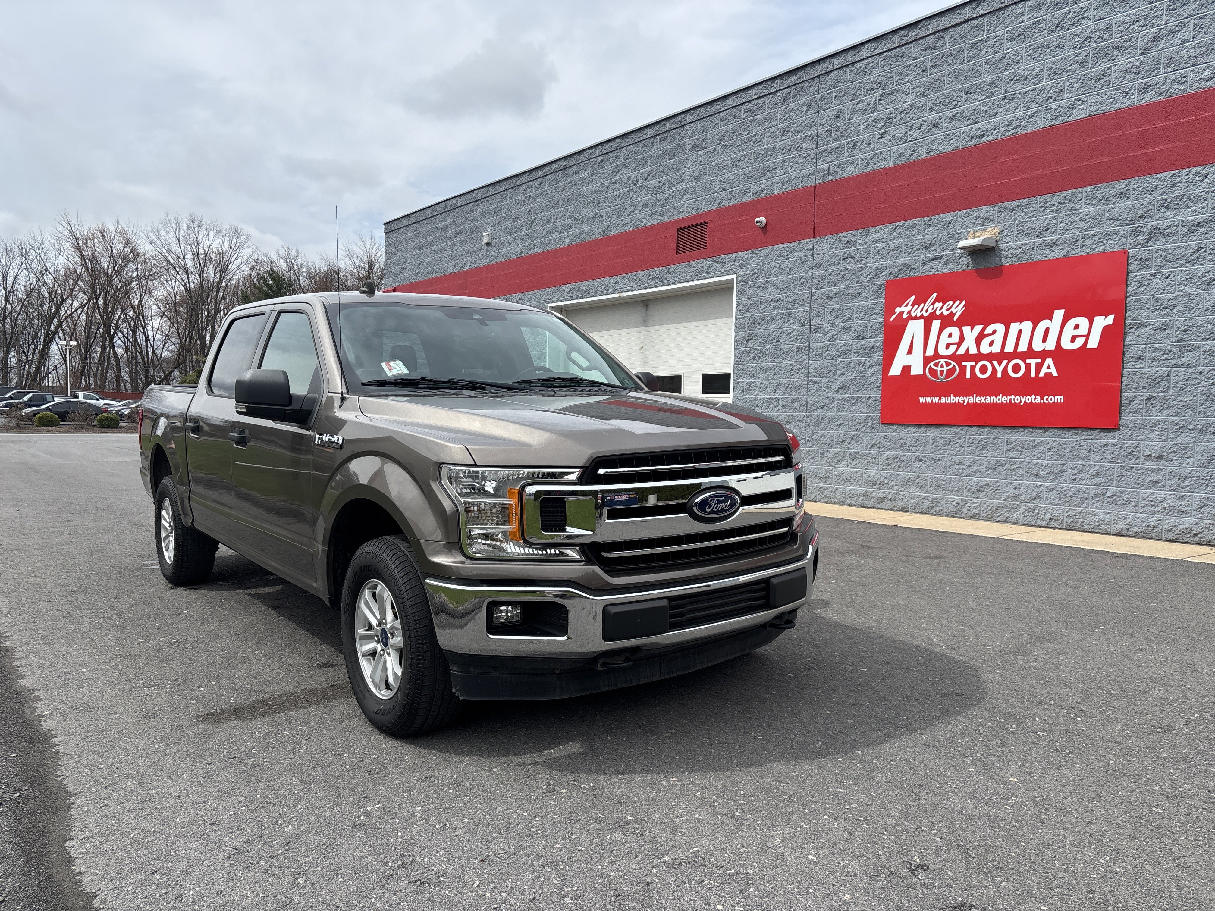Used 2019 Ford F150 XLT w/ Equipment Group 301A Mid image 1