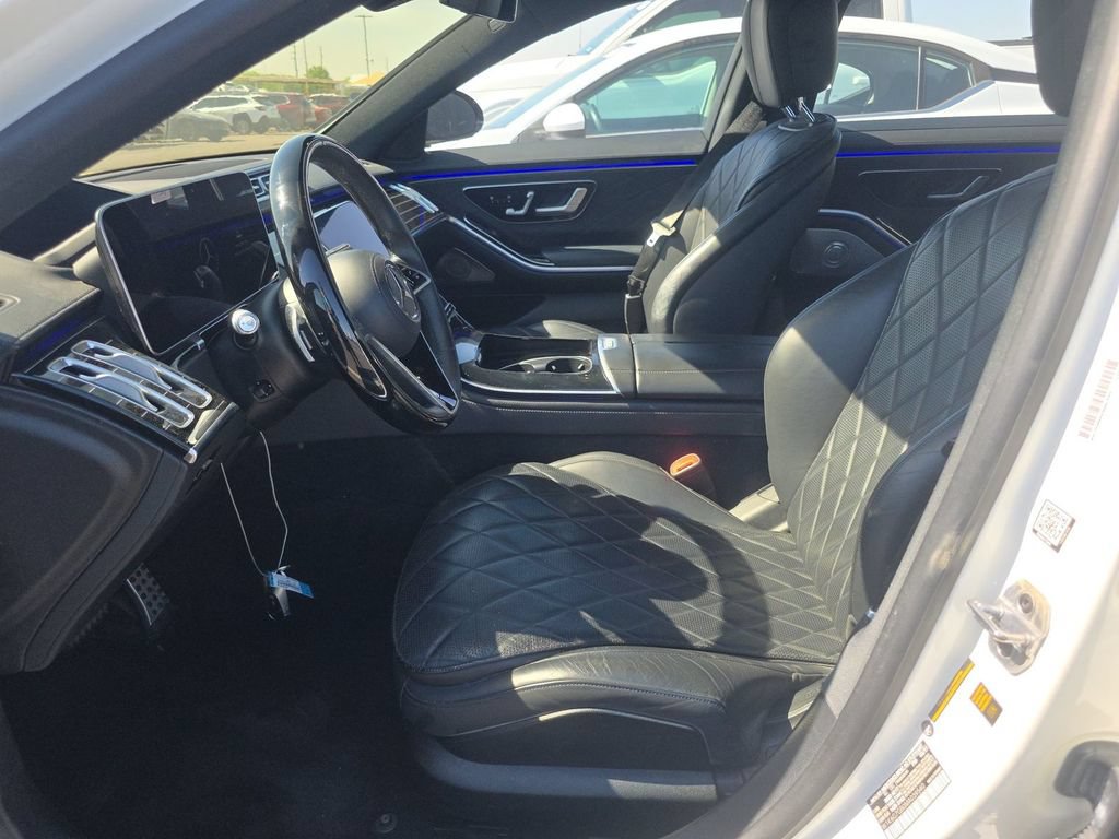 Used 2021 Mercedes-Benz S 580 4MATIC Sedan w/ AMG Line image 3