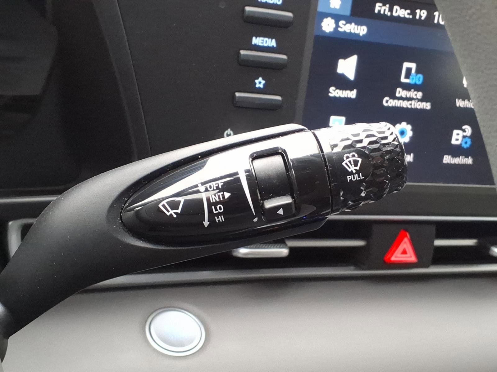 Certified 2023 Hyundai Elantra SEL image 30