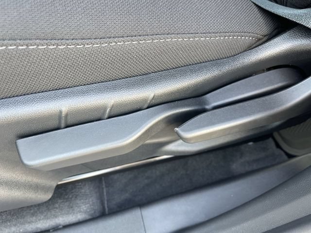 New 2027 Chevrolet Equinox LT w/ LPO, Floor Liner Package AWD/4WD image 12