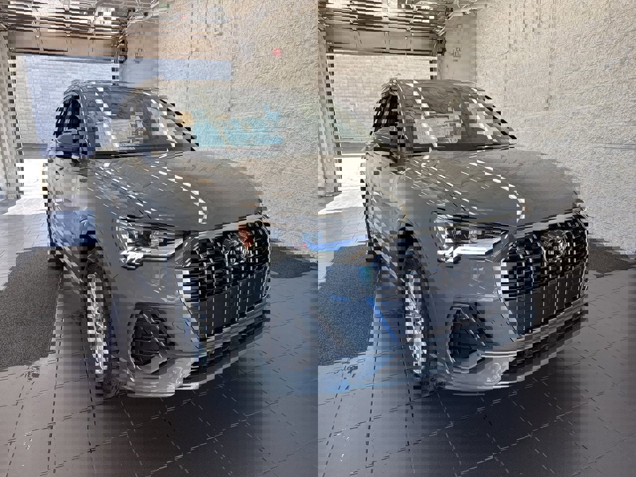 New 2025 Audi Q3 2.0T Premium image 2