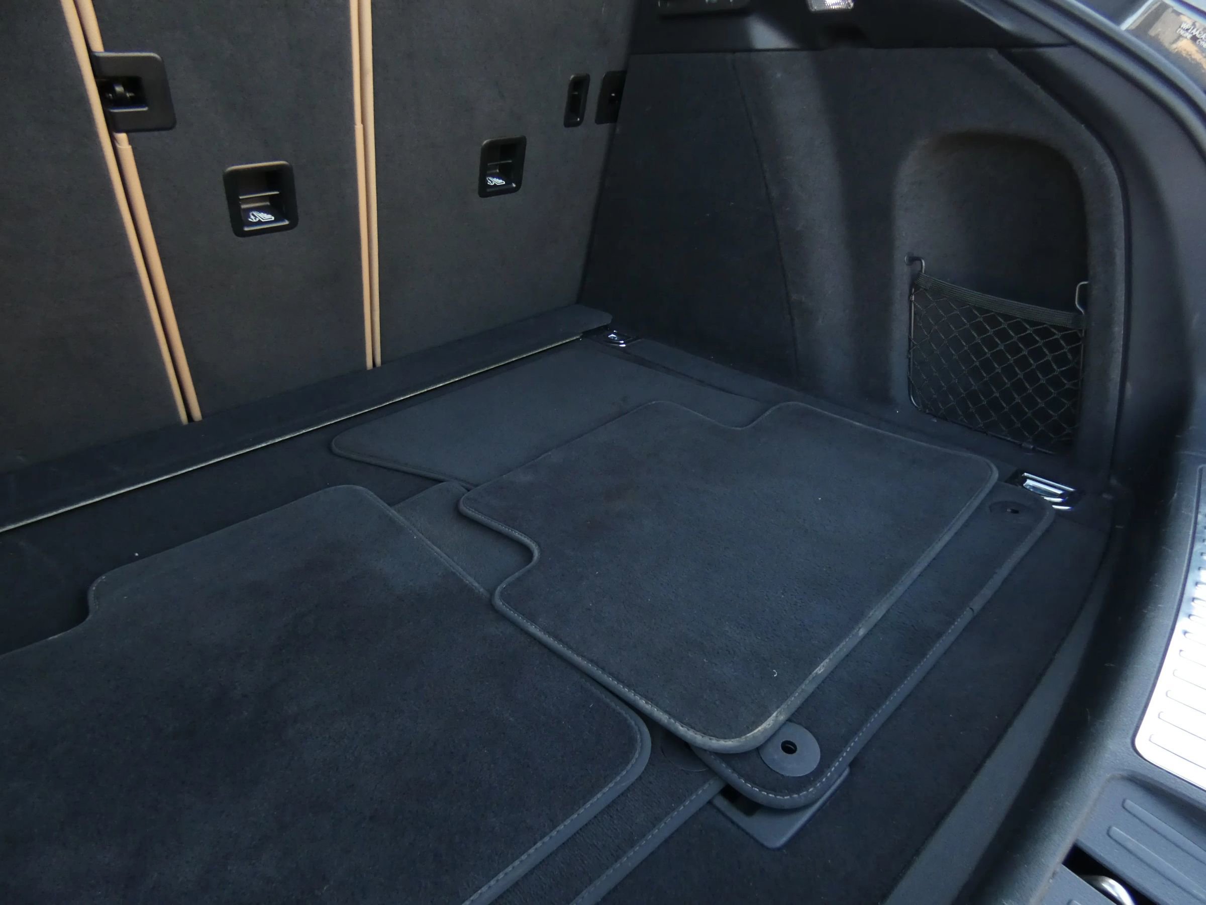 Used 2018 Porsche Macan Sport Edition image 54