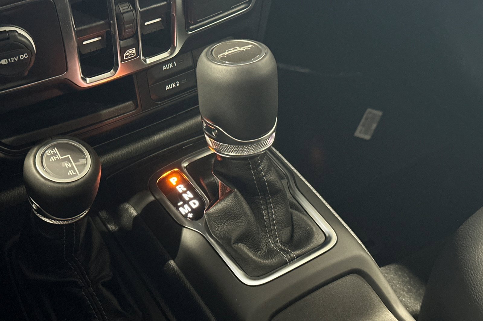 New 2025 Jeep Gladiator Sport image 21