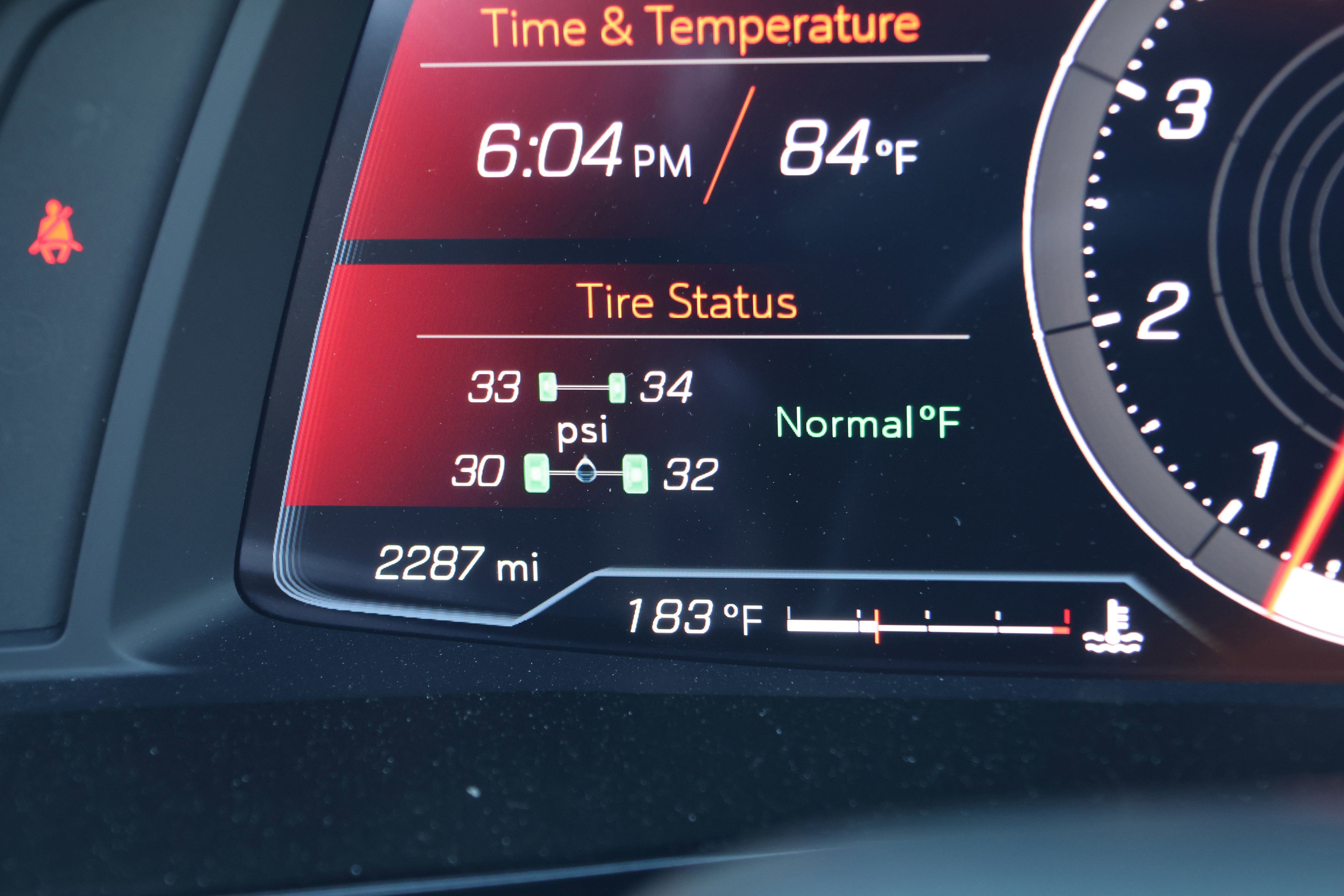 Used 2025 Chevrolet Corvette Stingray Premium Conv w/ Z51 Performance Package RWD image 22