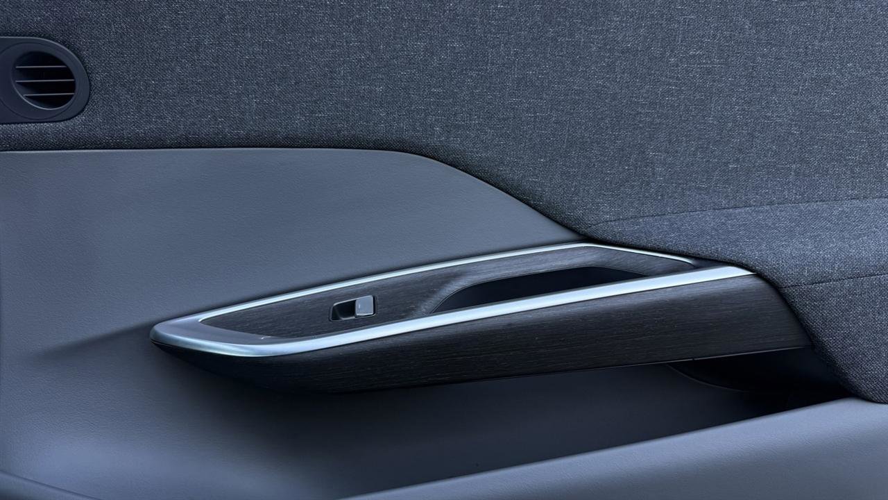 Used 2024 Lucid Air Touring image 41