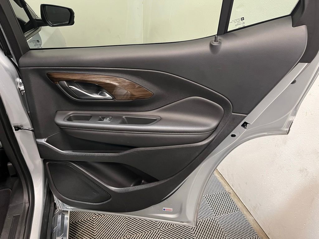 Used 2020 GMC Terrain Denali w/ Denali Premium Package image 24