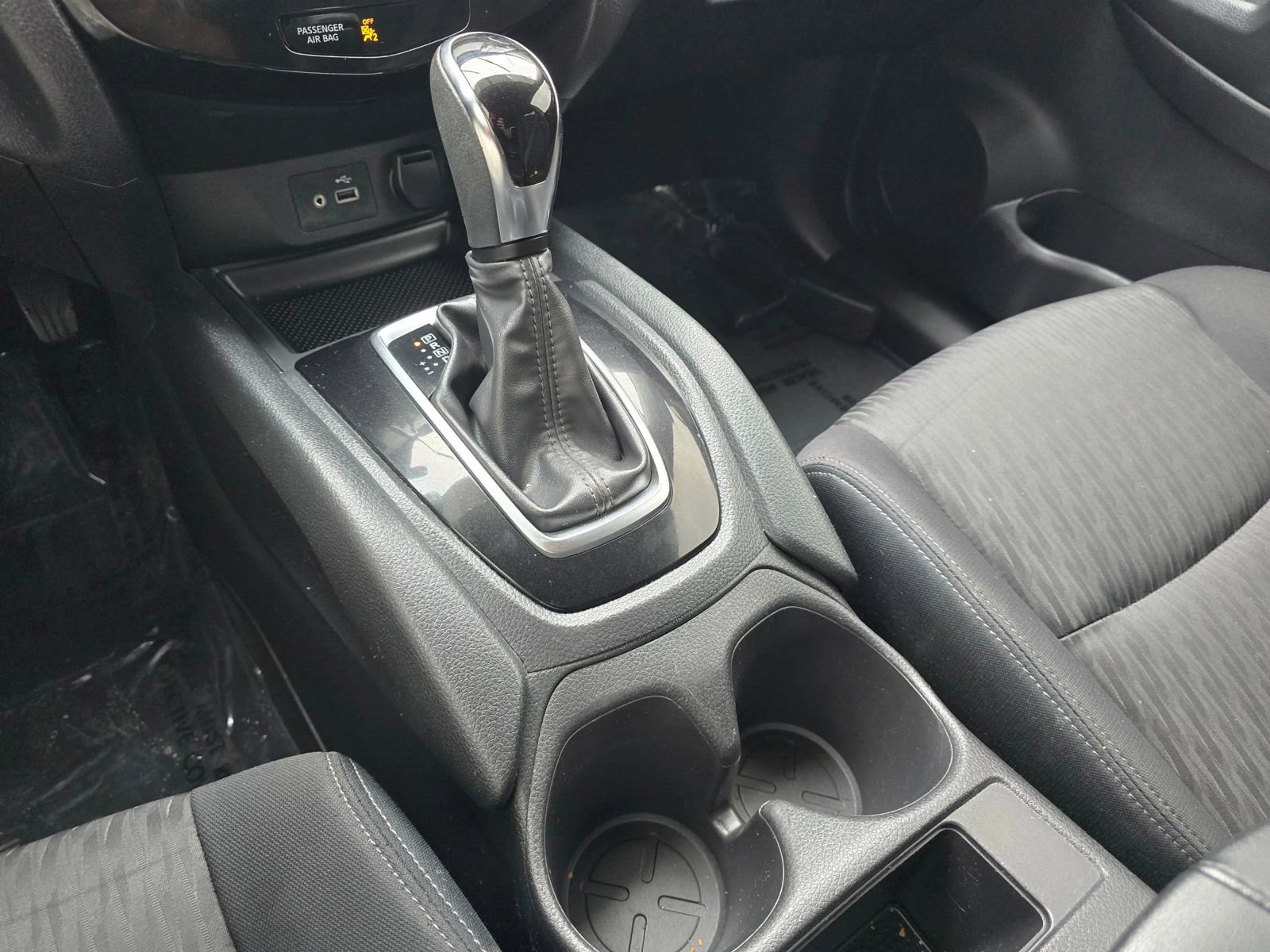 Used 2018 Nissan Rogue S AWD/4WD image 31