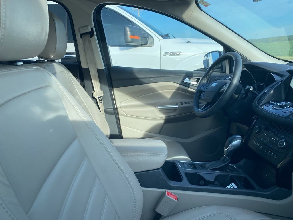 Used 2018 Ford Escape Titanium FWD image 6