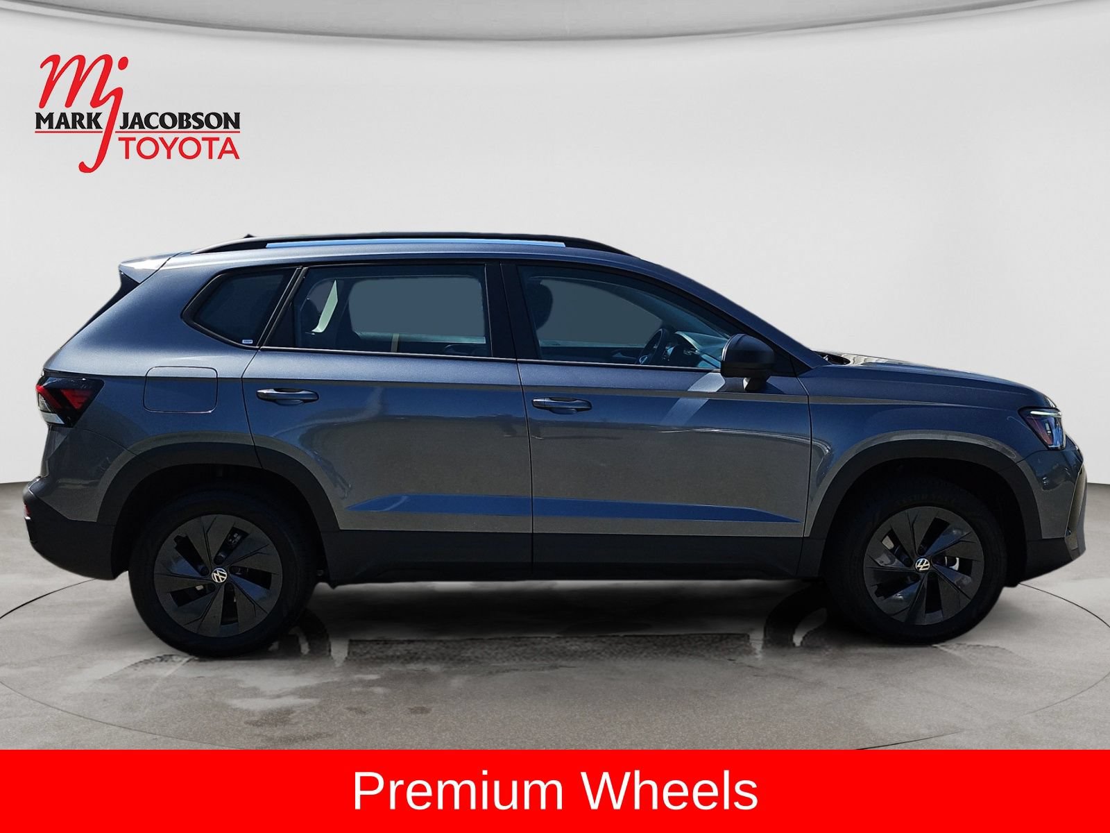 Used 2025 Volkswagen Taos S FWD image 6