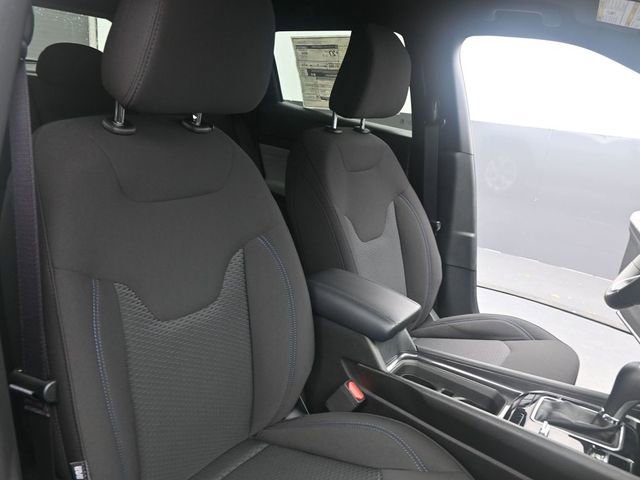 Used 2025 Jeep Compass Sport w/ Mopar Graphics Package AWD/4WD image 13