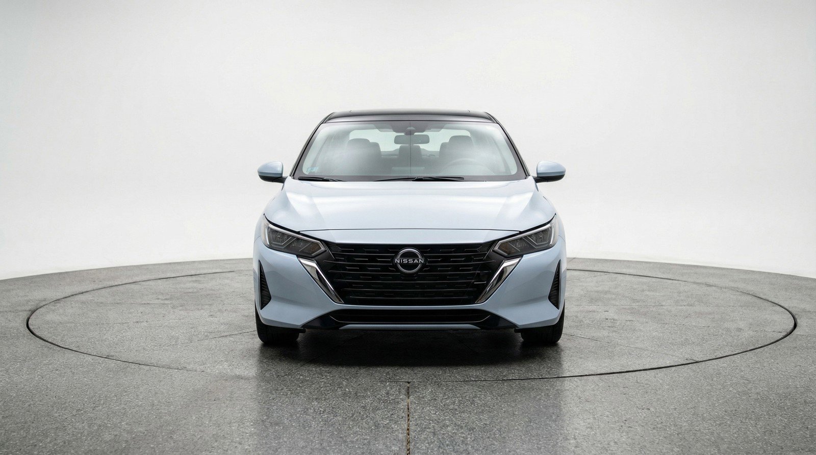 Used 2025 Nissan Sentra SV image 2