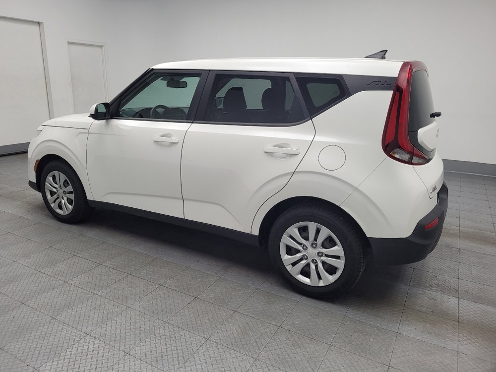 Used 2022 Kia Soul LX image 3