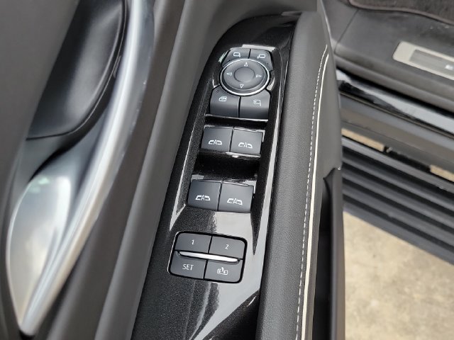 Used 2024 Cadillac Escalade Sport Platinum w/ LPO, ONYX Package AWD/4WD image 24