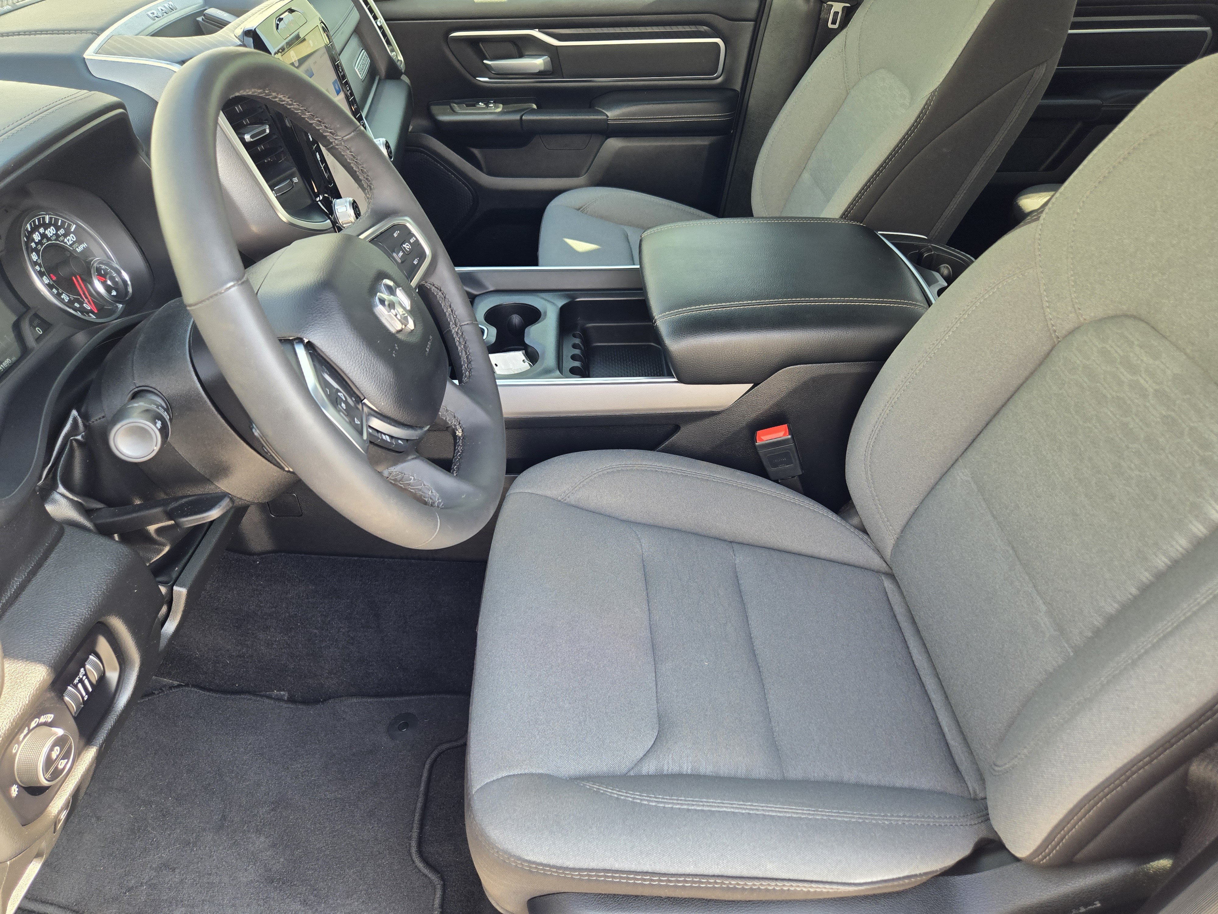 Used 2025 RAM 1500 Big Horn AWD/4WD image 14