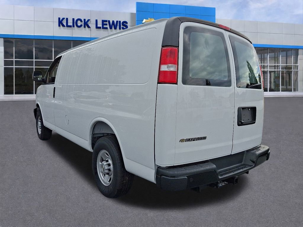 New 2025 Chevrolet Express 3500 WT Van w/ Driver Convenience Package image 3