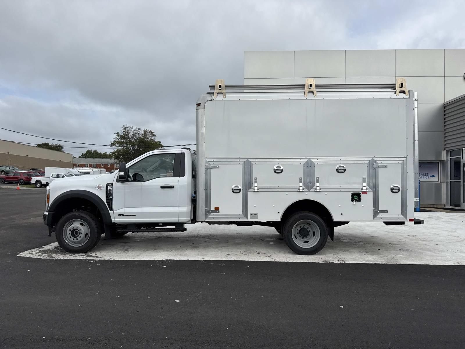 New 2026 Ford F550 4x4 Regular Cab Super Duty image 6