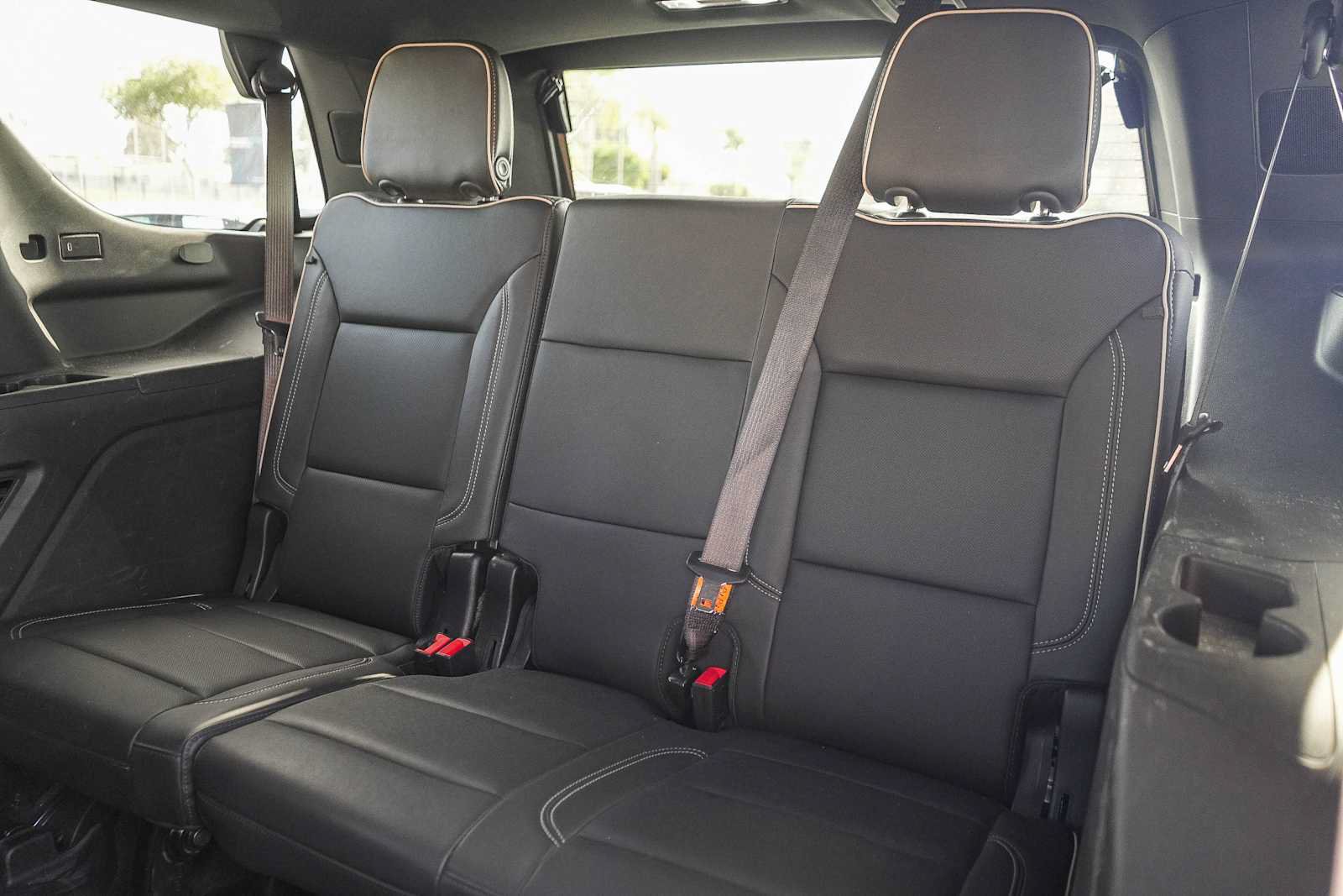 Used 2024 GMC Yukon SLT AWD/4WD image 20
