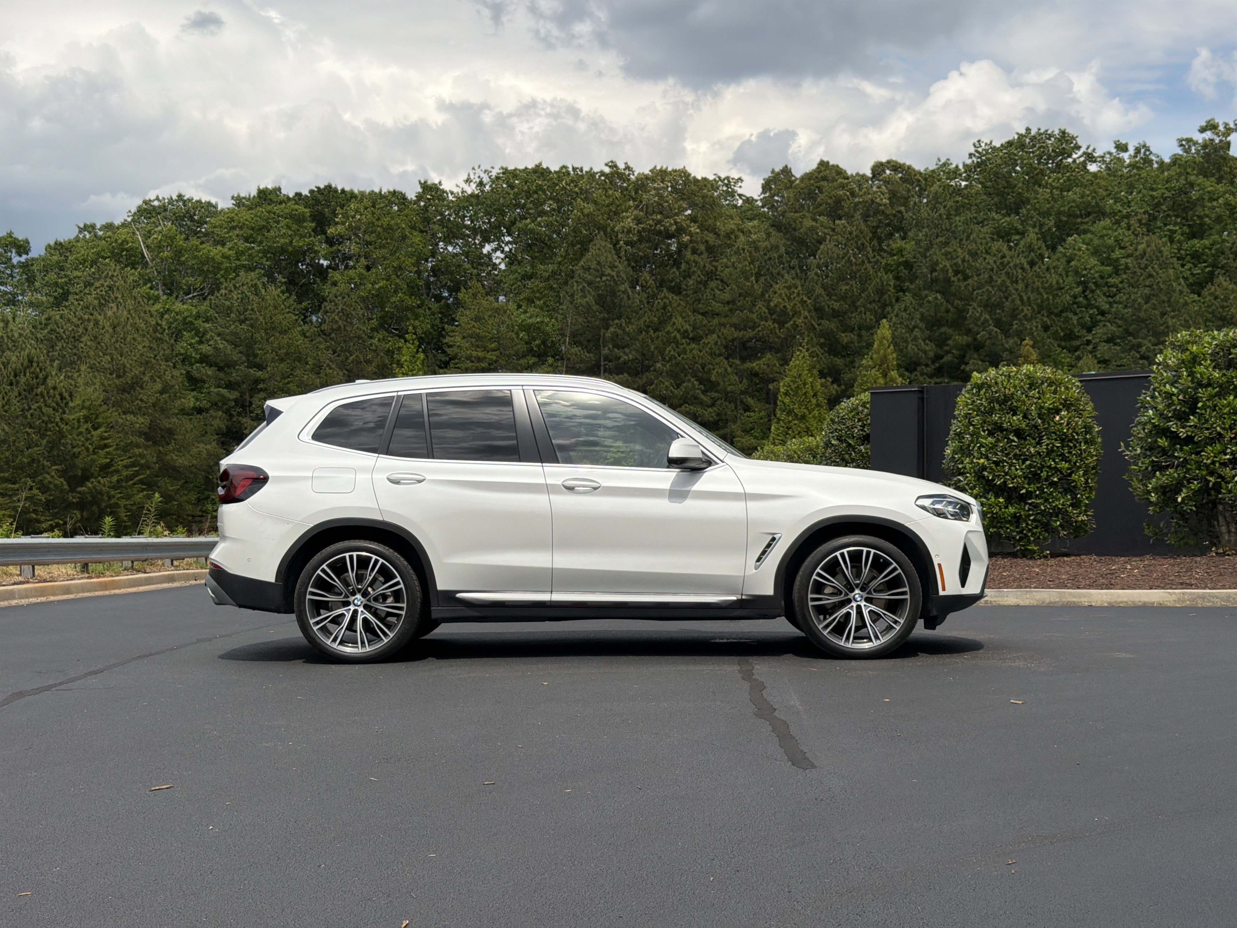 Used 2024 BMW X3 sDrive30i w/ Convenience Package w/ZPA RWD image 5