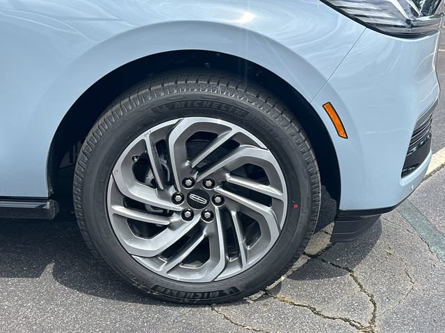 New 2026 Lincoln Navigator Reserve AWD/4WD image 13