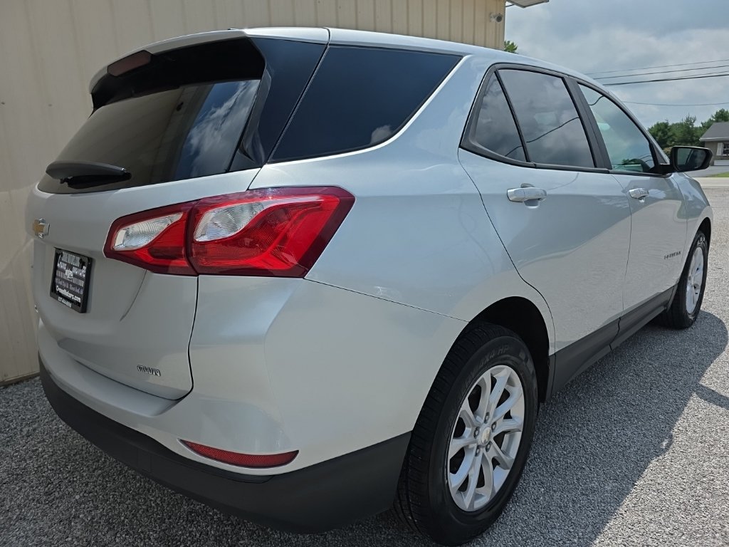 Used 2020 Chevrolet Equinox LS w/ LS Convenience Package AWD/4WD image 7