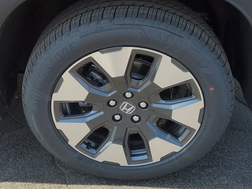 New 2026 Honda Pilot Touring image 5