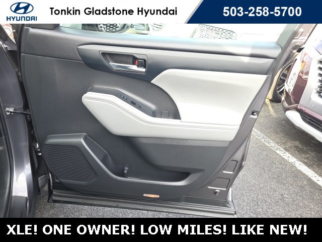 Used 2022 Toyota Highlander XLE image 20