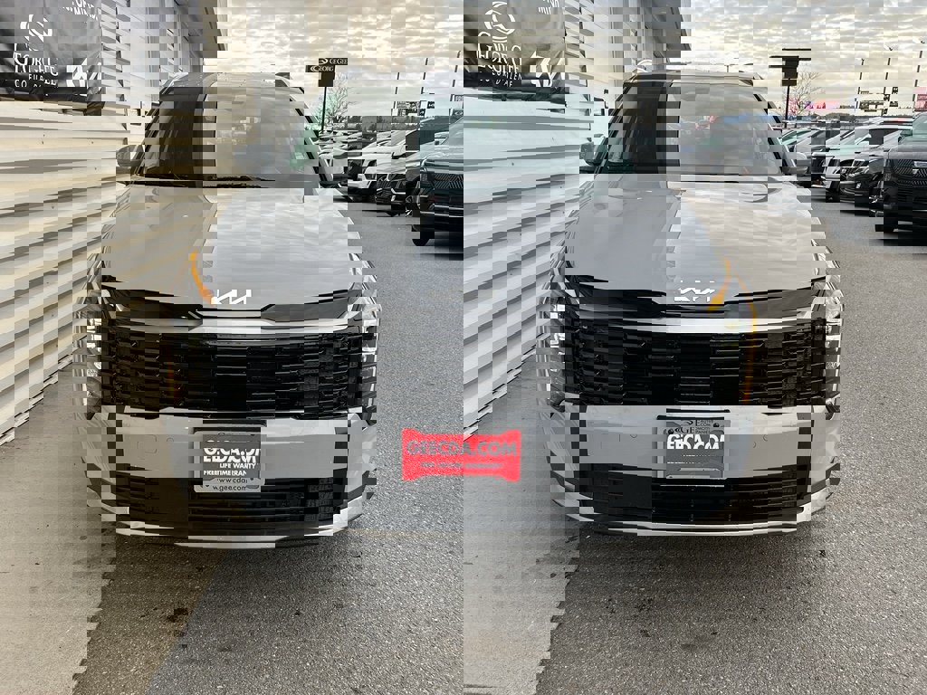 New 2026 Kia Sportage AWD Hybrid image 2