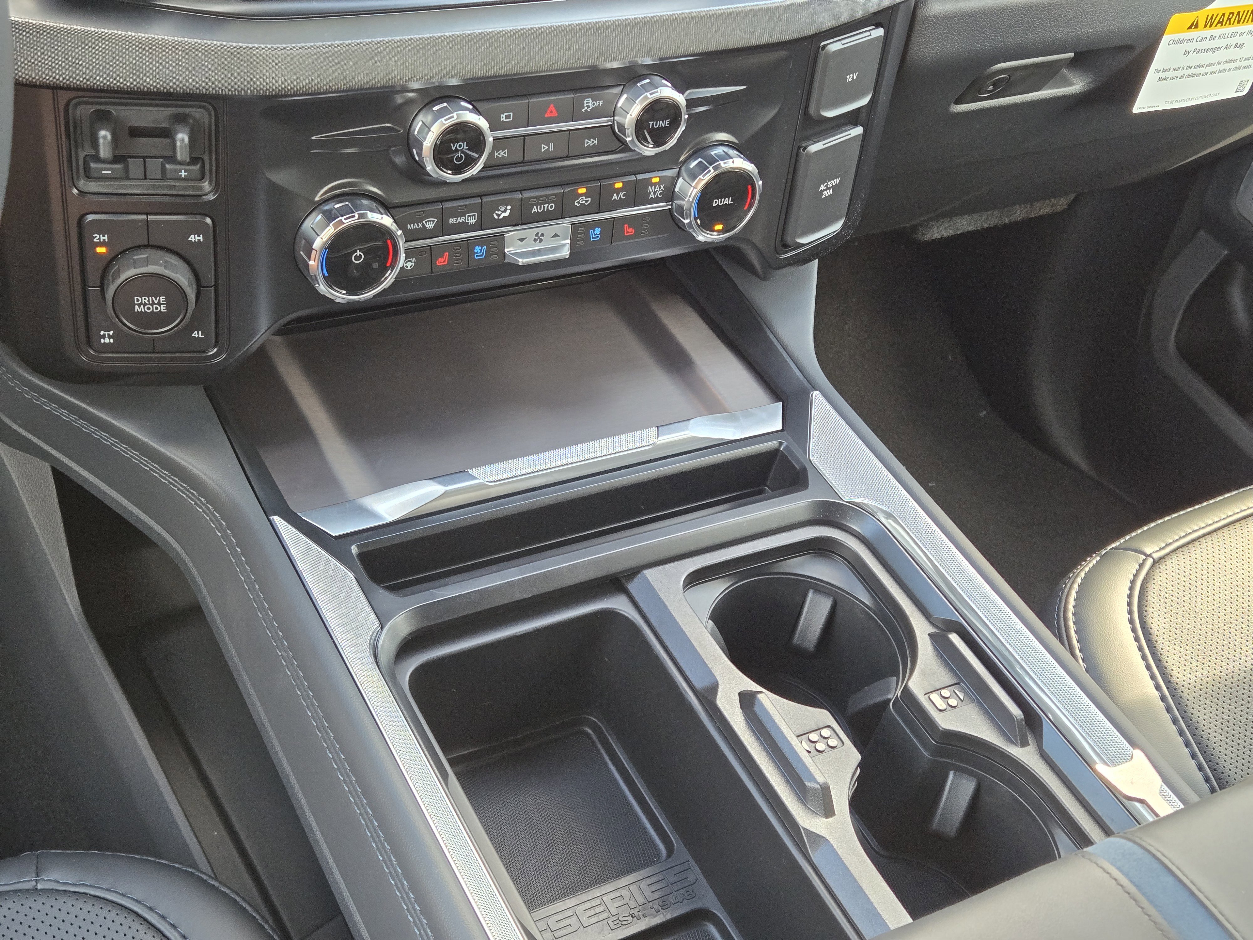 New 2026 Ford F250 Platinum image 34