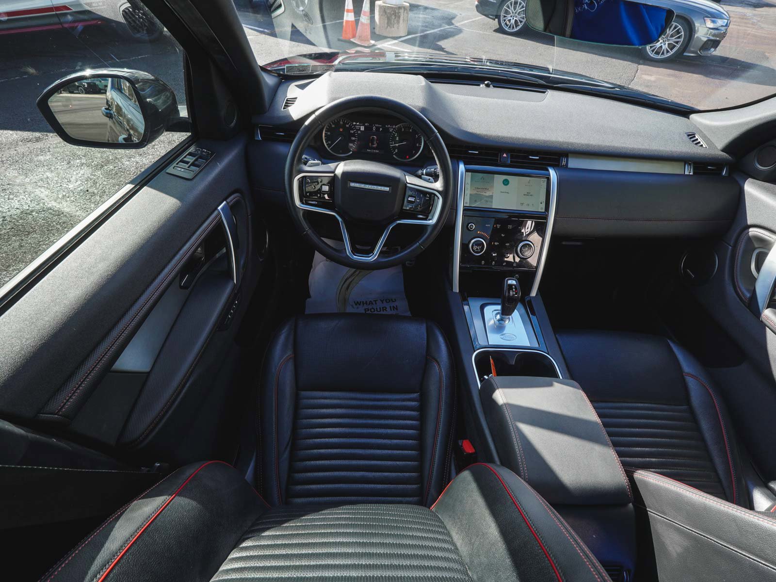 Used 2023 Land Rover Discovery Sport SE R-Dynamic image 35