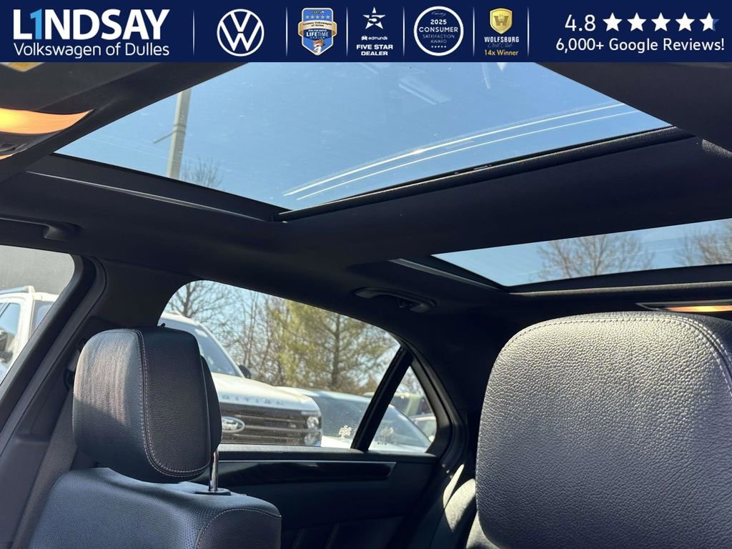 Used 2016 Mercedes-Benz E 400 4MATIC Sedan image 23