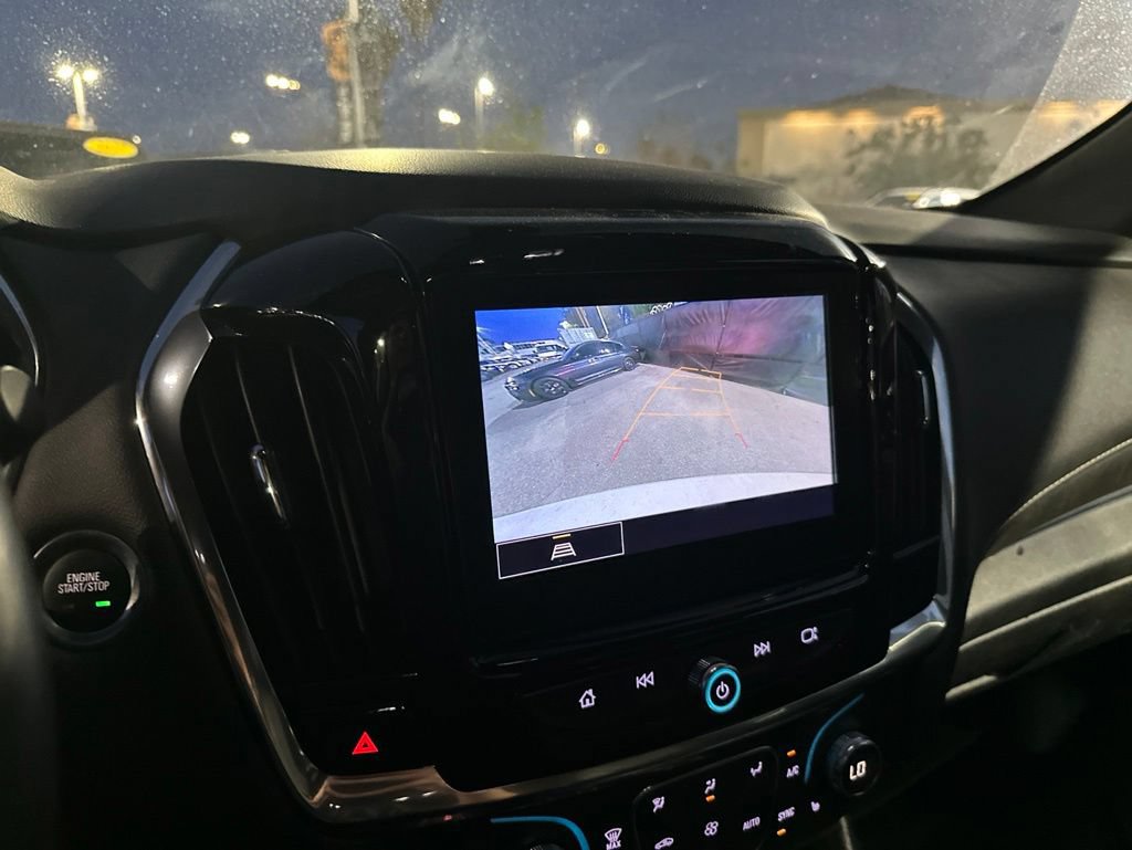 Used 2023 Chevrolet Traverse LT FWD image 8