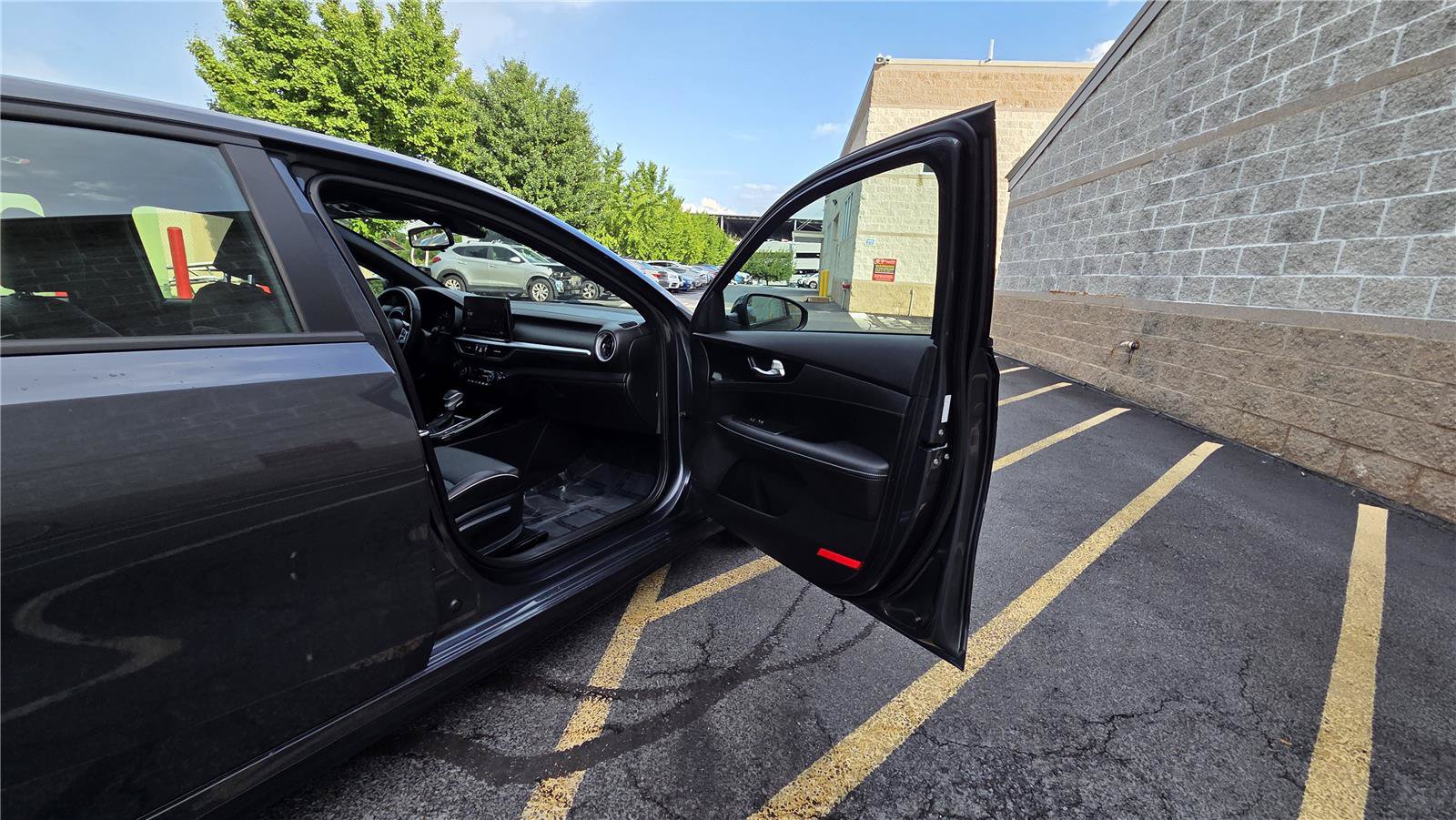 Certified 2024 Kia Forte GT-Line w/ GT-Line Premium Package FWD image 30