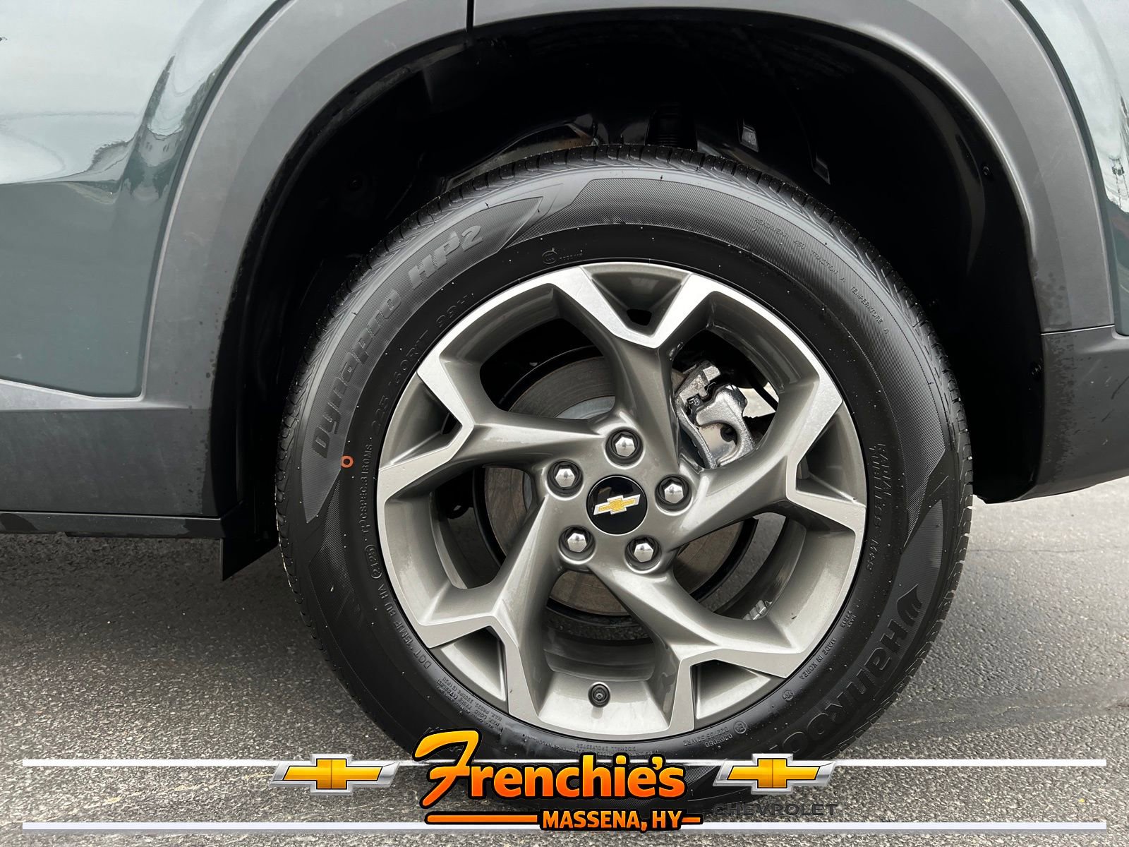 Used 2025 Chevrolet Trax LT w/ LT Convenience Package FWD image 6