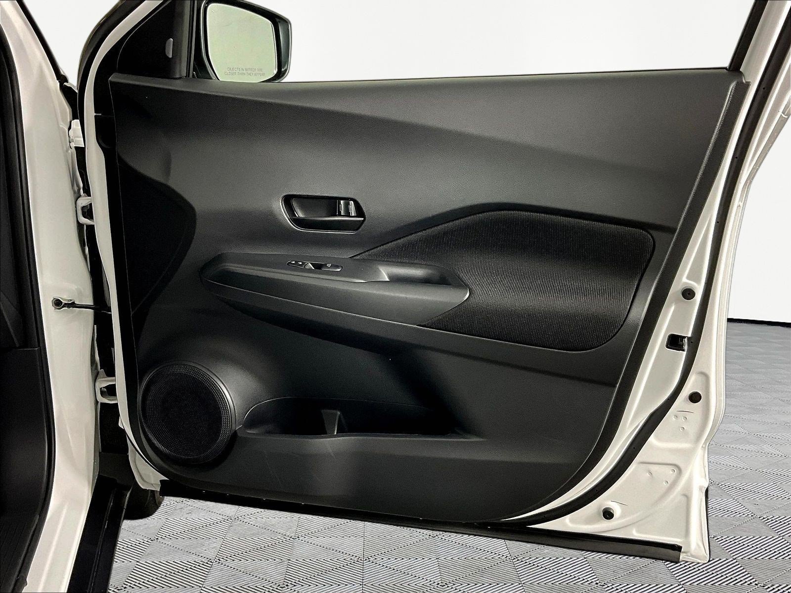 Certified 2022 Nissan Kicks S FWD image 27