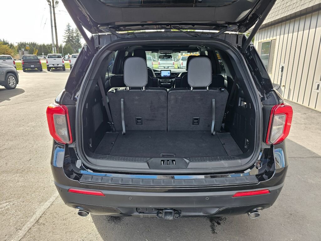 Used 2023 Ford Explorer ST-Line w/ Class IV Trailer Tow Package image 16