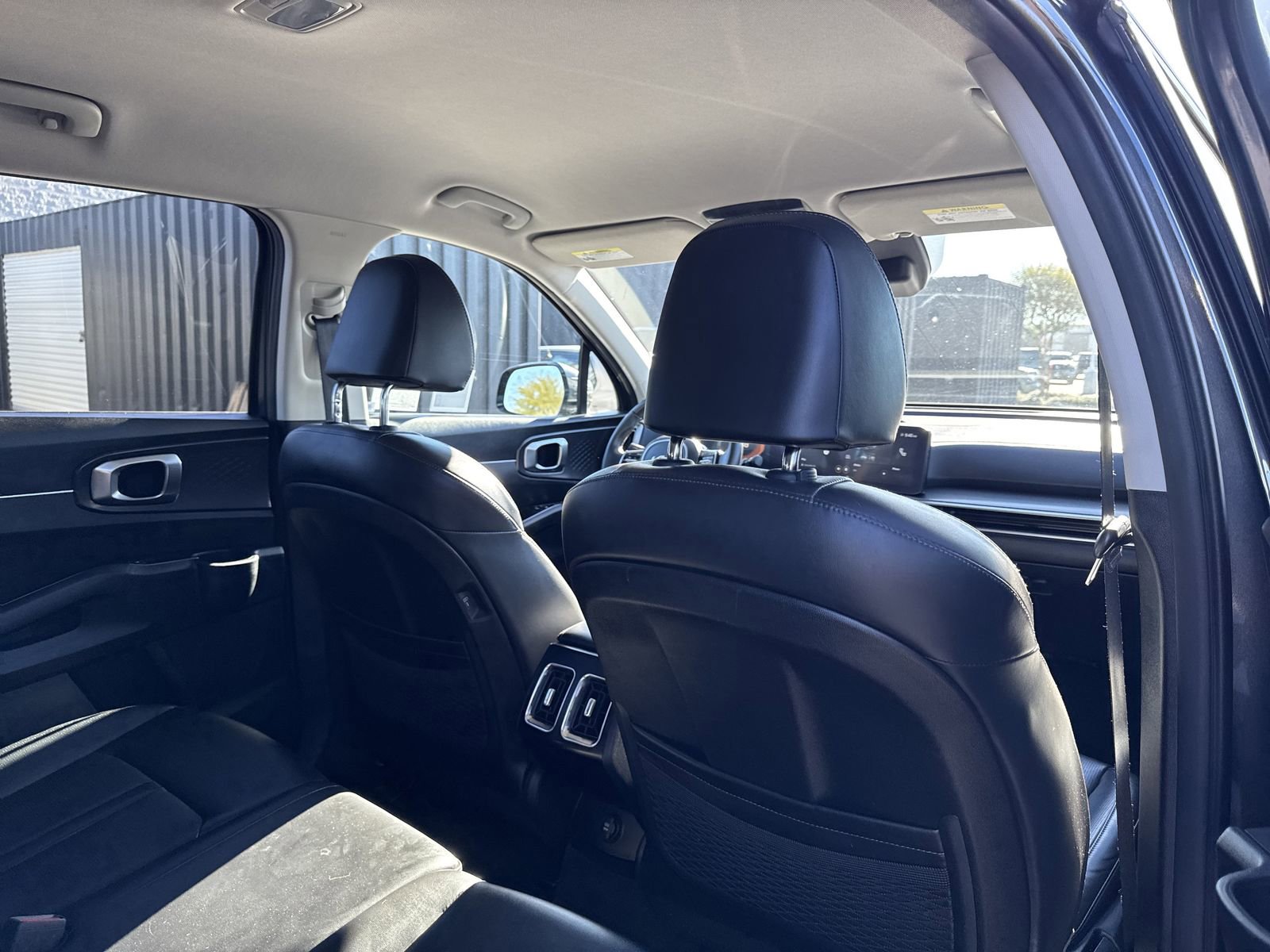 Used 2024 Kia Sorento S image 22