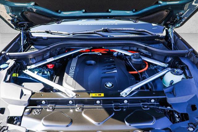 Certified 2025 BMW X5 xDrive50e w/ Parking Assistance Package image 26