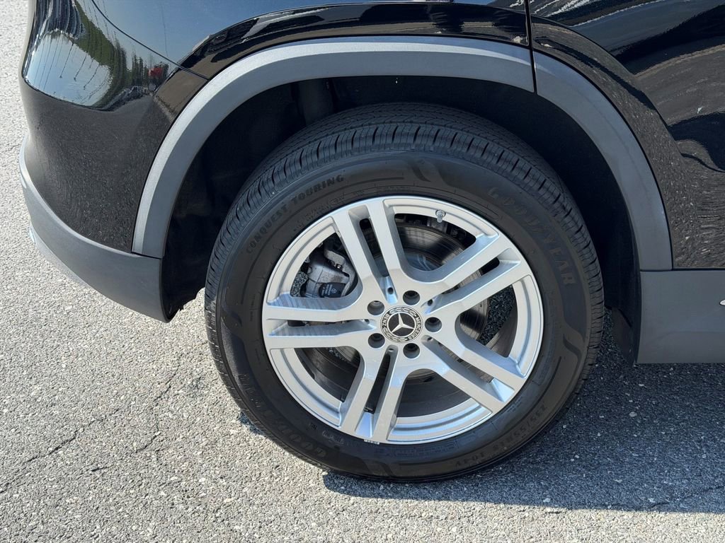 Used 2023 Mercedes-Benz GLA 250 4MATIC image 11