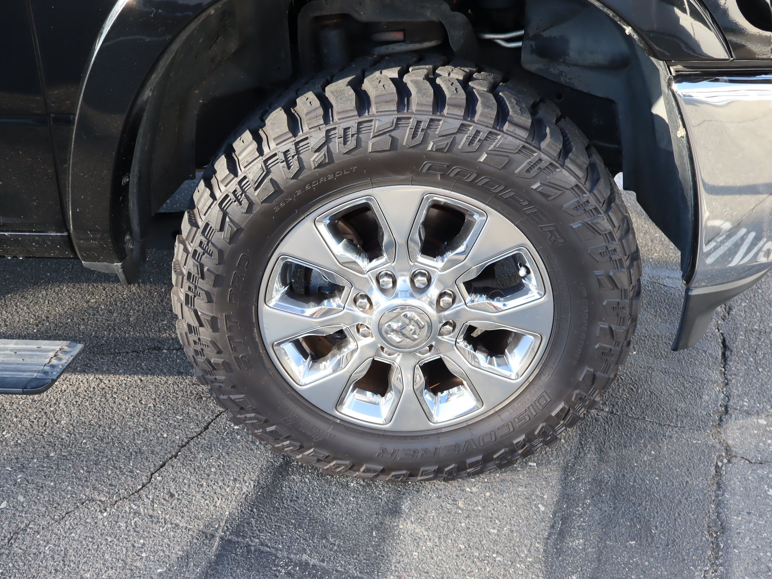 Used 2021 RAM 2500 Limited AWD/4WD image 40