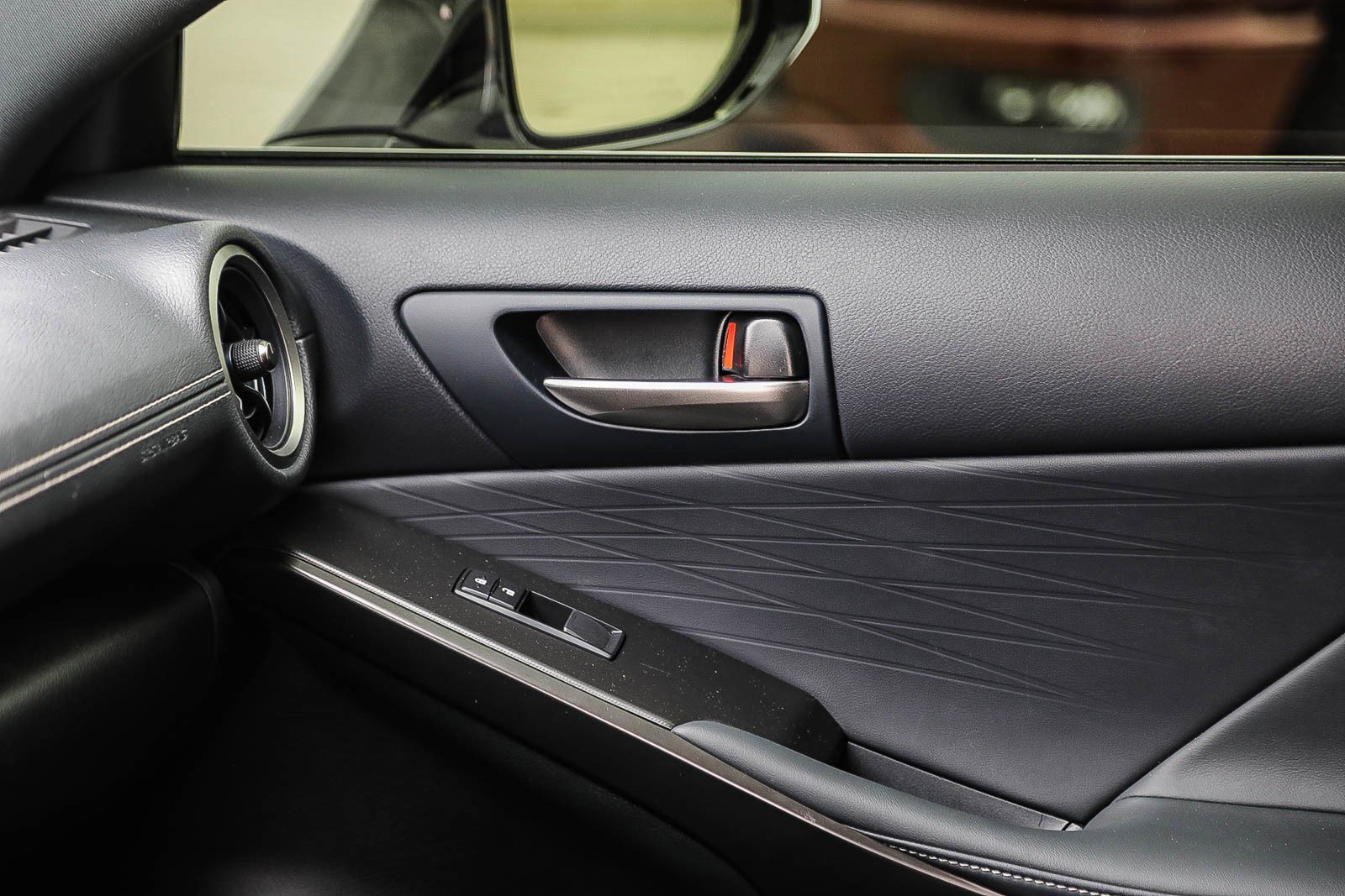 Used 2022 Lexus IS 350 F Sport w/ Navigation Package image 21