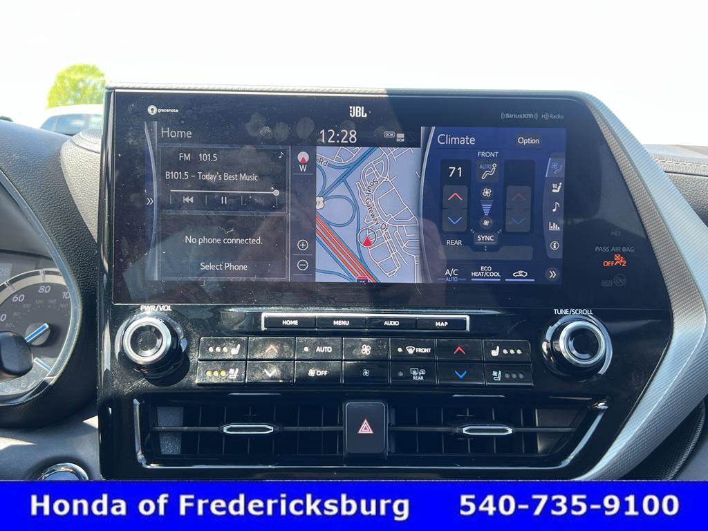 Used 2022 Toyota Highlander Platinum AWD/4WD image 23