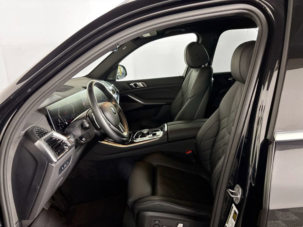 Used 2026 BMW X5 xDrive40i AWD/4WD image 11