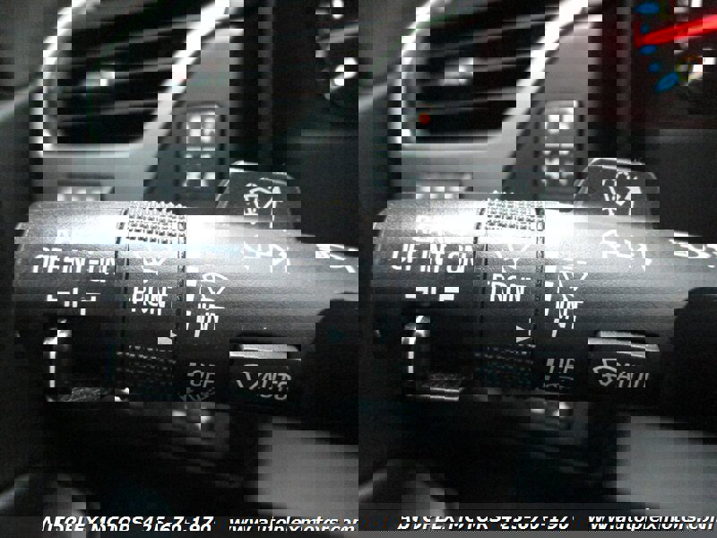 Used 2018 Chevrolet Suburban Premier image 40