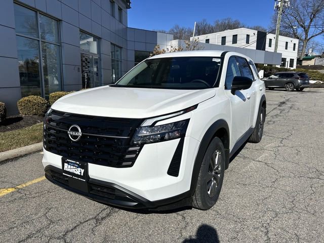 New 2026 Nissan Pathfinder S AWD/4WD image 4