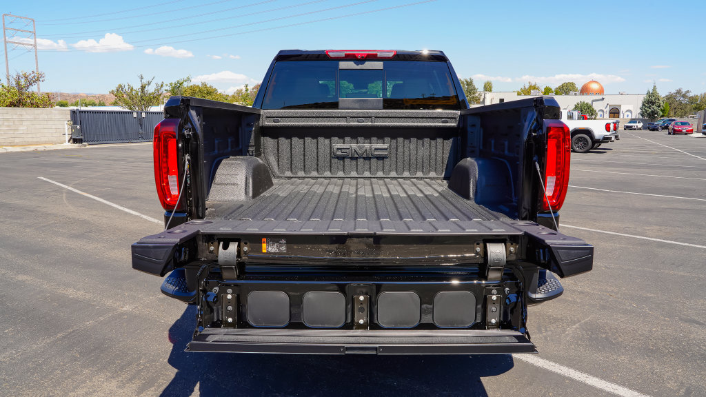 New 2026 GMC Sierra 1500 Denali w/ Technology Package AWD/4WD image 10