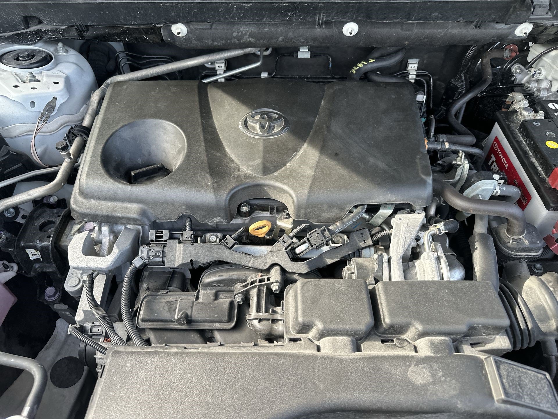 Used 2021 Toyota RAV4 LE FWD image 17