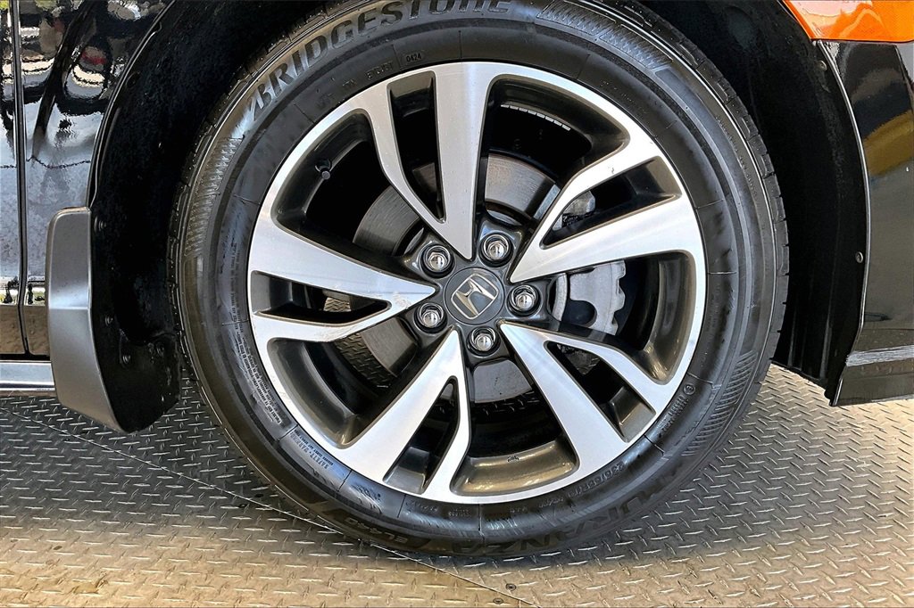 Used 2024 Honda Odyssey Touring image 8