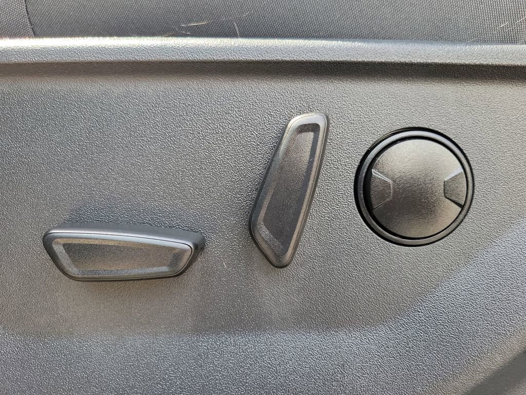Used 2025 Ford Expedition Active RWD image 22